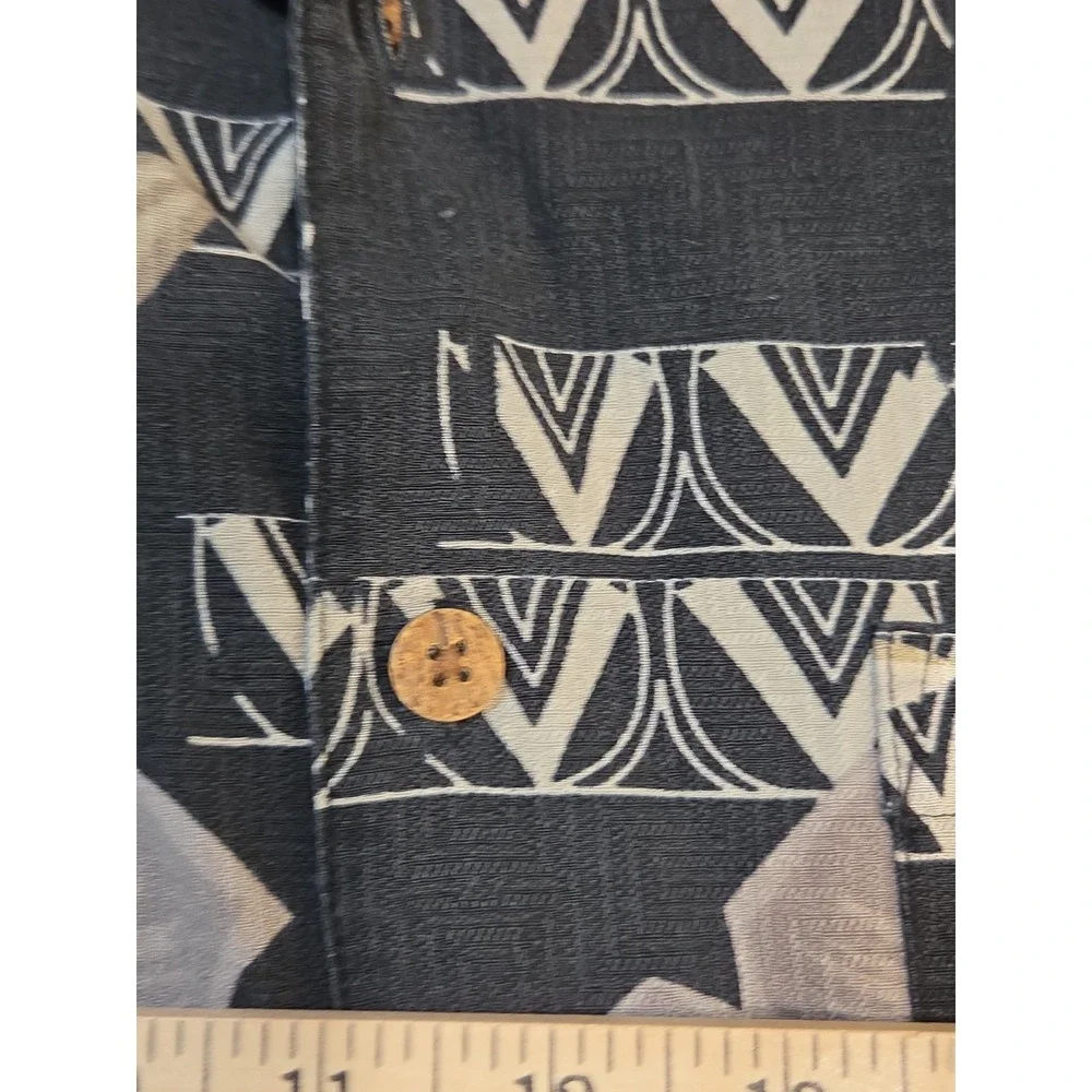 Modern Images XL 100% Silk Hawaiian Camp Shirt Black Beige Tropical Leaf Aloha